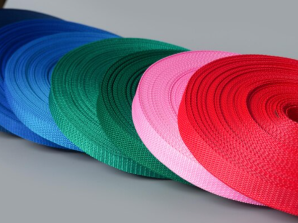 Quais São as Funções das Fitas de Nylon em Artesanato?