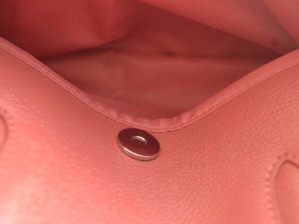 Quais são os benefícios dos acessórios para bolsas no seu dia a dia?